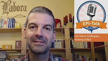 Interview mit Heilpraktiker Michael Schlimpen zu Unterschieden von tierischen und vegetarischen Verdauungsenzympräparate in der EPI-Therapie